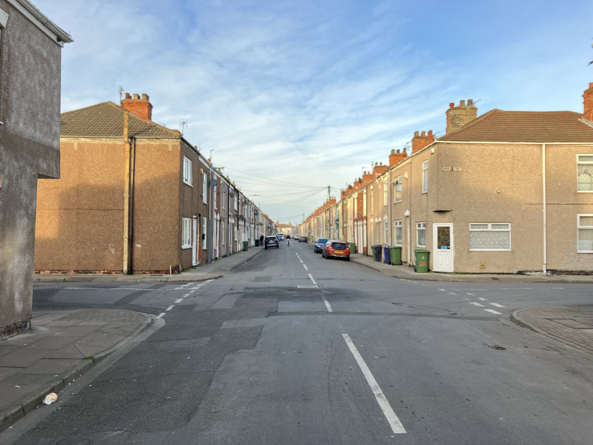 CreateStreetsFN's tweet photo. CALL TO ACTION: We have just launched a campaign with our friends @EastMarshUnited to raise £15,000 to plant trees and hedges in 8 schools as part of our mission to transform Grimsby’s East Marsh. Every £5 makes a difference. Get involved by donating below
https://t.co/FZG4DqdDY5 https://t.co/EOpICuxVjy