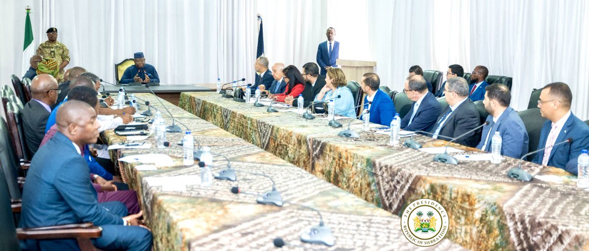 Presidency_SL's tweet photo. As part of efforts to continue to promote #SierraLeone as a viable investment destination, His Excellency President Julius Maada Bio today received a delegation of investors from the Kingdom of #Morocco led by the Ambassador of Morocco His Excellency Isam Taib. 

The delegation who are in the country as a follow-up to His Excellency’s visit to Morrocco in November 2023, are exploring various investment opportunities in the country with particular interest in @PresidentBio’s priority sectors of focus, especially  #agriculture. 

The delegation assured His Excellency of their readiness to concretise discussions regarding investments in the country with relevant stakeholders. 

The President on his part thanked the potential investors for honouring his invitation, while assuring them that the Government is ready to work with all ready investors towards taking advantage of the opportunities that abound in the country.

#PresidencySL🇸🇱