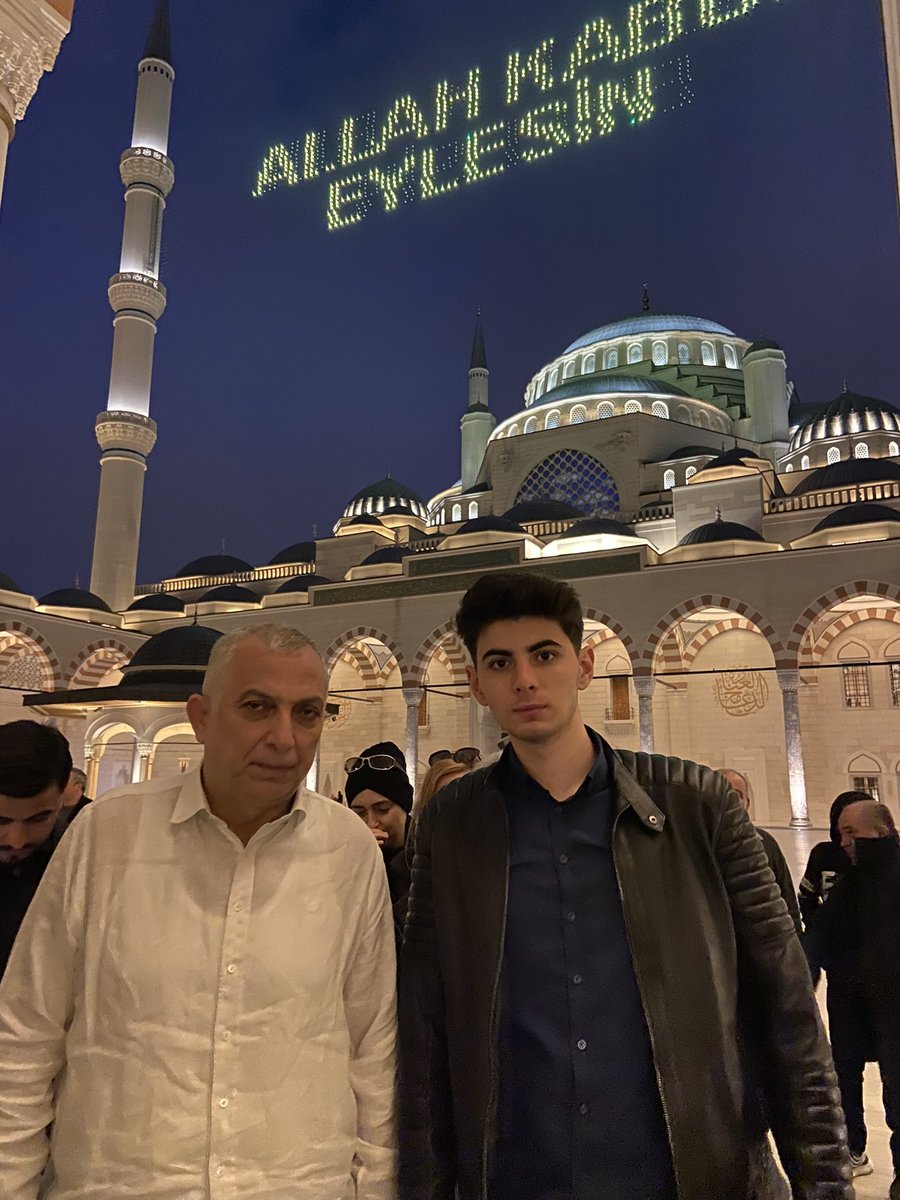 Sen bize gençliği sevmeyi öğrettin <a href="/mkulunk/">Metin KÜLÜNK</a> @zRTErdogan
<a href="/RTErdogan/">Recep Tayyip Erdoğan</a> <a href="/mkulunk/">Metin KÜLÜNK</a>
#GAZZE Sümeyye Bayraktar ...
#BoykotaDevam