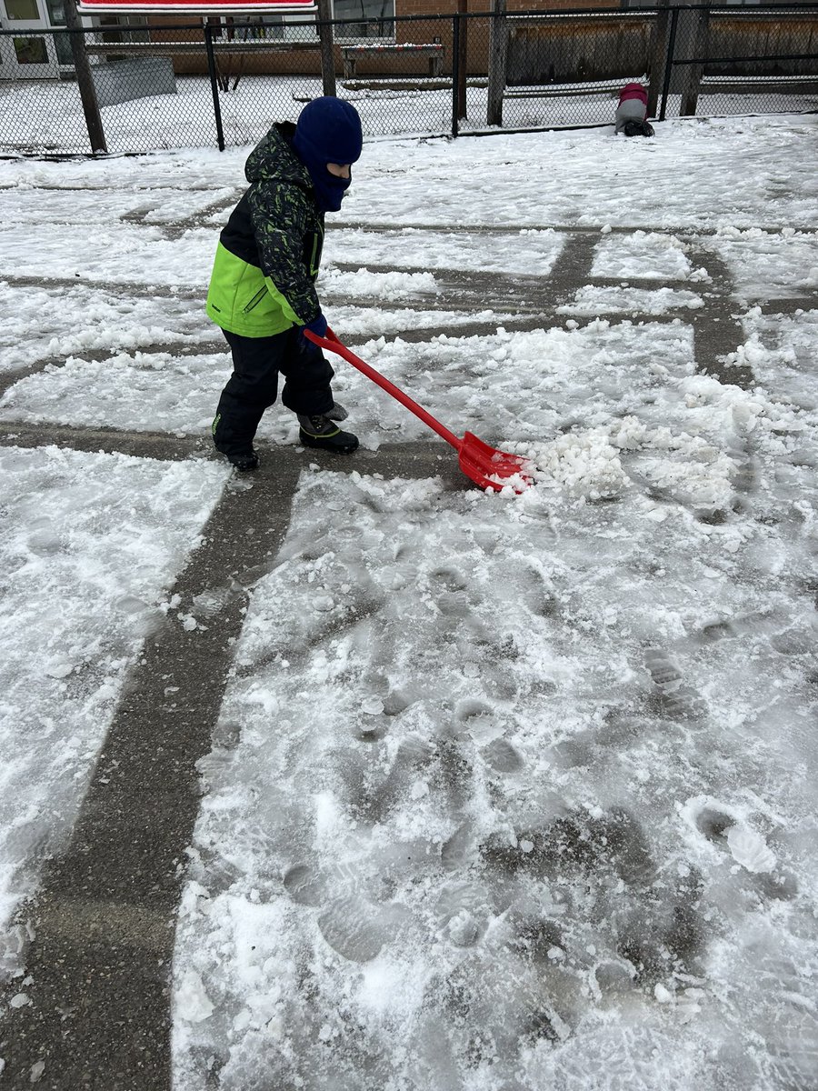 gr1class's tweet photo. Enjoying the first real snowfall of 2024! P.S. everyone needs extra socks and mittens/gloves!! https://t.co/tXLalTIwKo
