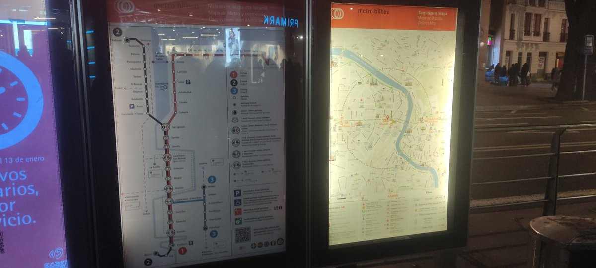 PabloMirantes's tweet photo. Mejor no hacer comparaciones @metrobilbaoeus el plano de lineas parece un cartel hecho por alguien amateur en el paint https://t.co/7XXMs9bnjO
