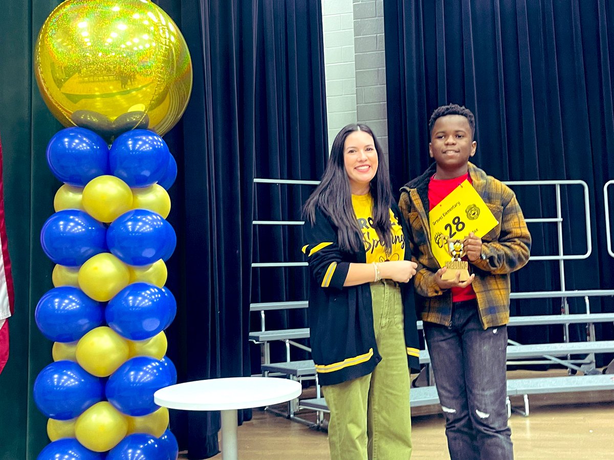 HumbleISD_GE's tweet photo. You had to bee🐝there!!! Congrats Groves Spelling Bee Champion, Daniel Edeh🎉&amp; to the hive of great spellers! Congrats &amp; thanks to the amazing staff-awesome job! @HumbleISD @SMitchellreads @MrsHernandez_C @MrsBennett_GE @StephanieRDavi1 @Christy_Erb https://t.co/95yVAtSdW8