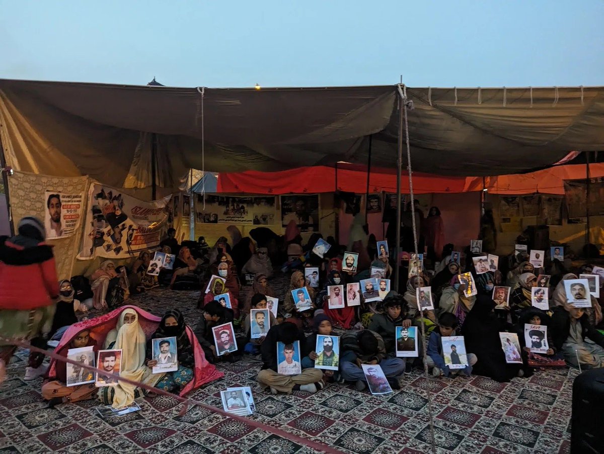 ‘Kill and dump policy’: Baloch protest man’s custodial murder in Pakistan 

buff.ly/48rAPxh 

#BalochistanProtests
#ExtrajudicialKillings
#EnforcedDisappearances
#HumanRightsViolation
#PakistanConflict
#BalochistanMarginalization
#JusticeForBalochVictims
#EndStateViolence