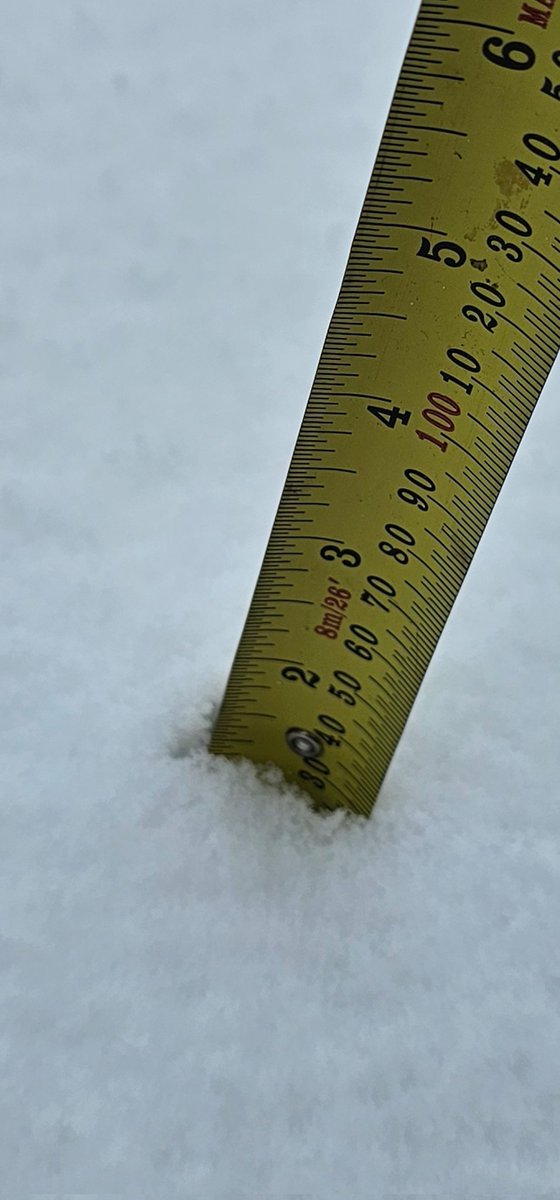 @ECCCWeatherON Looks like about 3 cm here in Mulmur at 12:45 pm.
