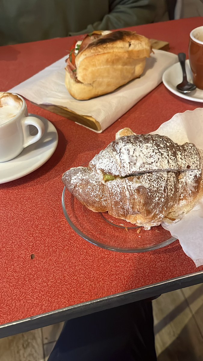 HynekRoubik's tweet photo. Science and coffee - now I feel that those are the two of the greatest inventions in human history. One fuels our body, the other fuels our mind. ☕️🔬 Let's raise a cup to the power of caffeine and more scientific discoveries! #ScienceAndCoffee @CZUvPraze @CzuFtz @OSIRIS4r https://t.co/6TMTNFuyM4