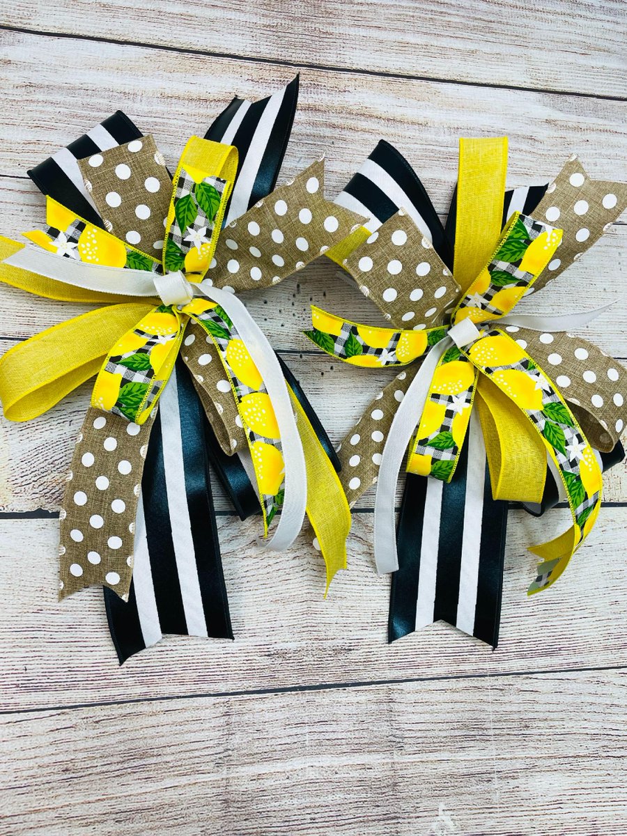 DecoExchange's tweet image. Creating your own bows can be so much fun! 🎀 Check out this helpful tutorial to get you started! Click the link learnfromdecoexchange.com/optin167320210… #DIY #BowMaking #Crafting