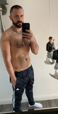 johne_pour7's tweet photo. 💸Le boss encaisse !! 💸 Soyez patient les batard le boss vous répondra pour vous ruiner !! Beaucoup chienne dans mes ➡️DM
#cashmaster #findom #cashslave #cashgay #cashsub #moneyslave #cashslut #gaykiffeur #kiffeur #kiffeurgay #MusclesMen #muscle #muscles https://t.co/jQ3BggKw8I