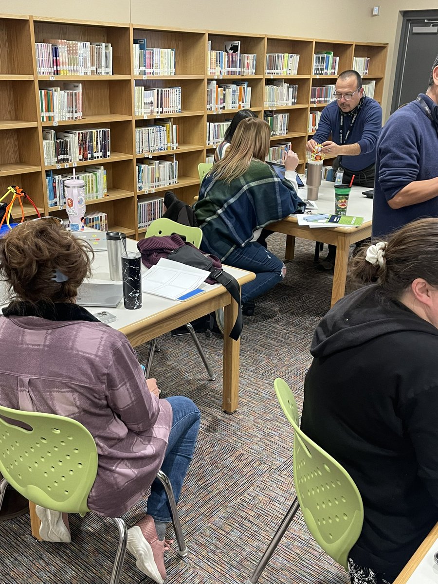 Professional learning time with our staff is STEM-tastic! #designprocess <a href="/PLTWorg/">Project Lead The Way</a> <a href="/ABQschools/">Albuquerque Public Schools</a> <a href="/APS_Elementary/">APS Elementary Schools</a>