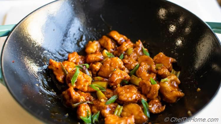 chefdehome's tweet photo. Homemade Orange Chicken
👉https://t.co/0N8RU6QcBs
Crispy, tangy Orange Chicken with a signature made-from-scratch Orange Sauce. A Panda Express Copycat you can whip up at home in just 35 minutes using mostly pantry ingredients. A must-try! #HomemadeTakeout #OrangeChicken https://t.co/NBSQOKh0OT