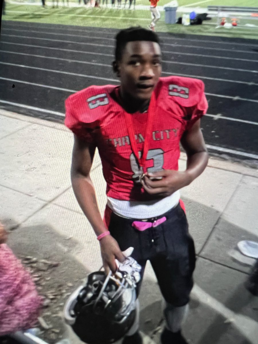 ET1173's tweet photo. Congratulations to a Charm City National Champion...Derrick Moore. Way to represent Baltimore and St. Francis football ! https://t.co/JIbtFzYUU5