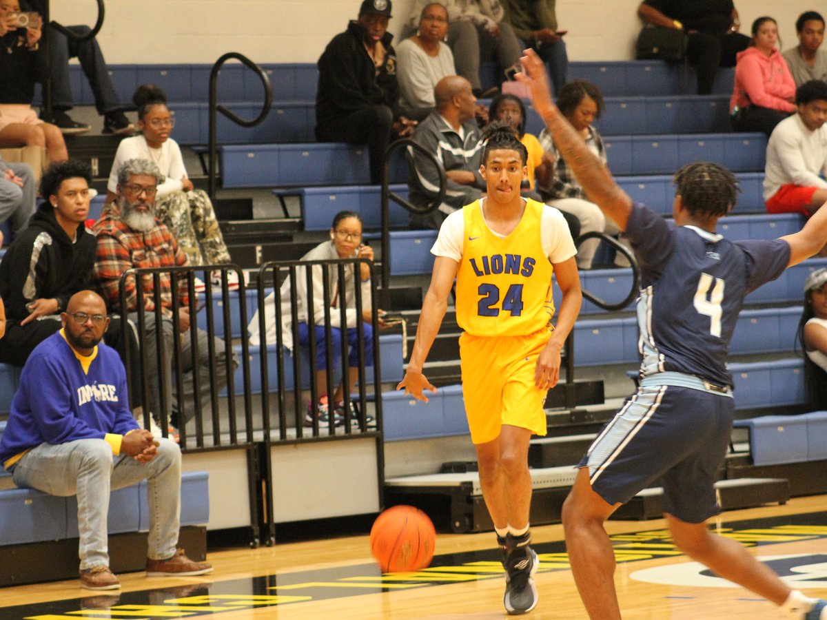 🏀 <a href="/mvc_mbb/">Dallas College - Mountain View Men's Basketball</a> Returns to Court Tuesday on Road

📰 mvclions.com/sports/mbkb/20…

#HearUsRoar