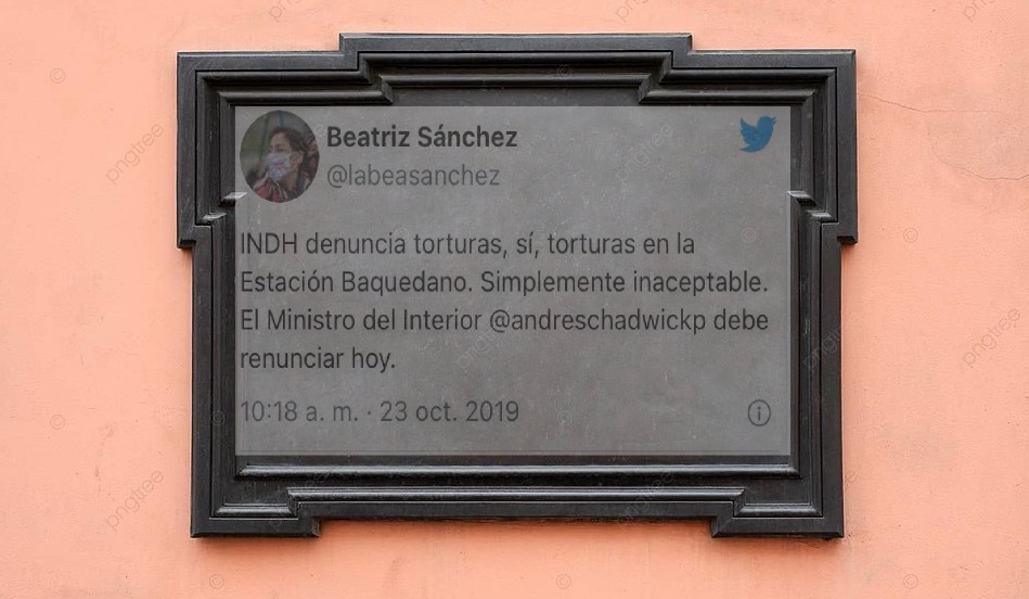 Meruanista's tweet photo. Placa conmemorativa colocada a la entrada de la Estación Baquedano https://t.co/zXVi5Cw2sr