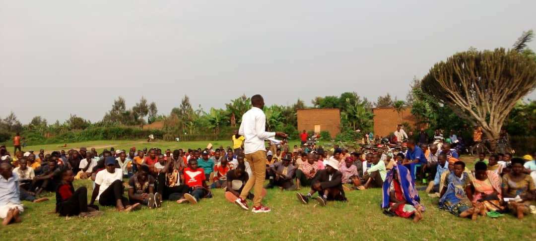 Nyagatare Sector (@nyagataresector) on Twitter photo Uyu munsi mu murenge wa Nyagatare mu tugari twose tugize umurenge abaturage bitabiriye inteko z'abaturage hatangwa ubutumwa butandukanye kuri gahunda za Leta <a href="/JennyIngabire/">INGABIRE Jenny</a> <a href="/NyagatareDistr/">Nyagatare District</a> Uyu munsi mu murenge wa Nyagatare mu tugari twose tugize umurenge abaturage bitabiriye inteko z'abaturage hatangwa ubutumwa butandukanye kuri gahunda za Leta <a href="/JennyIngabire/">INGABIRE Jenny</a> <a href="/NyagatareDistr/">Nyagatare District</a>