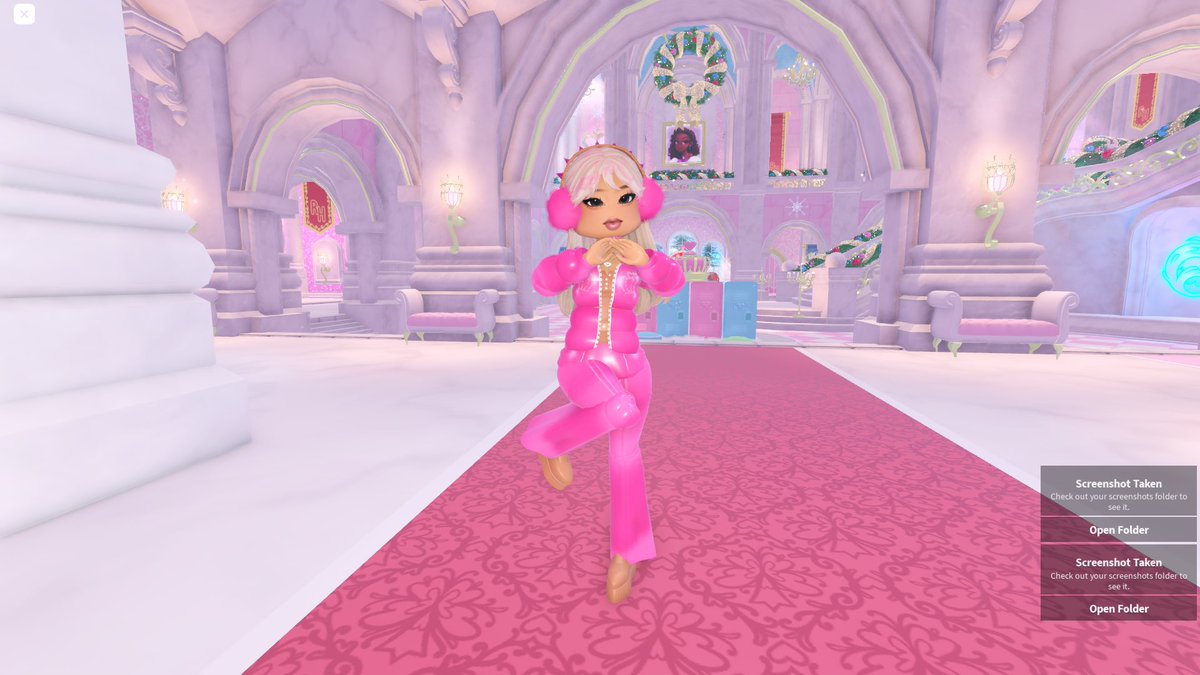 StarxRoyale's tweet photo. Outfits i made recently. https://t.co/83yAodNxRN