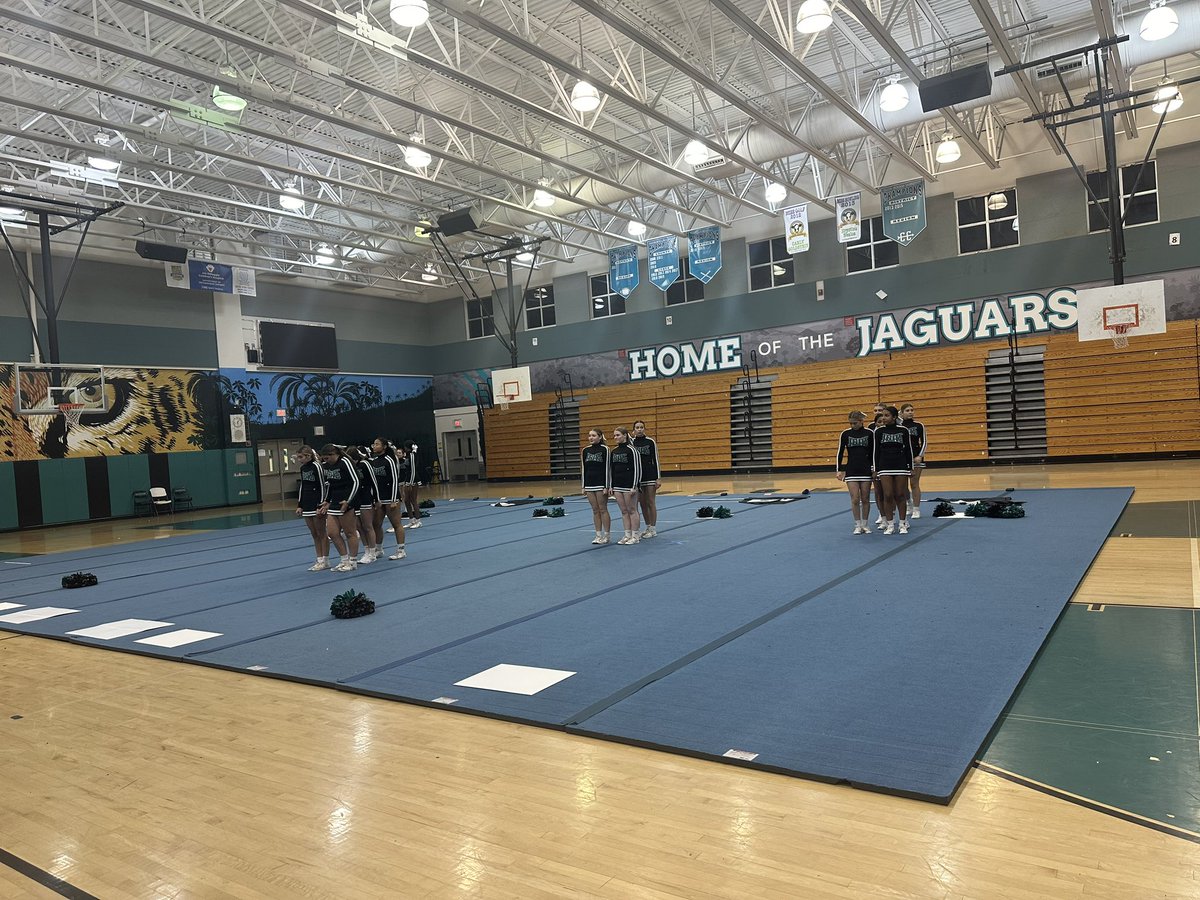 Competitive Cheer competition and celebration of our senior cheerleaders. Good luck at Districts on Saturday. @DrMarkKaplan