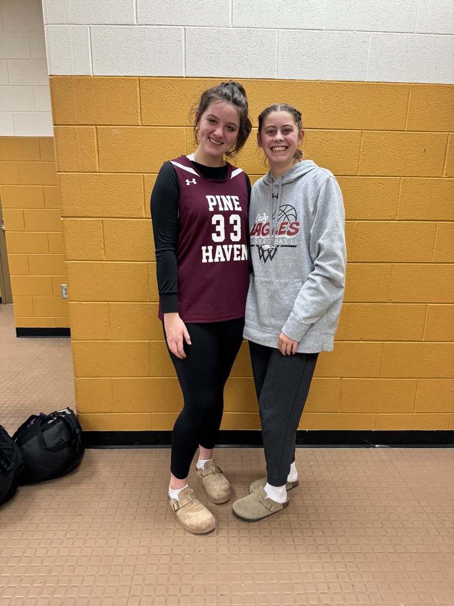 _Emily_Wright's tweet photo. Last 8th grade game as a Lady Eagle  🦅  I’ll never forget the memories made with my team “family”. https://t.co/LmFzyfFhF5