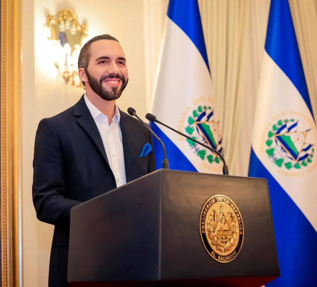 Javierito321's tweet photo. Aunque El Salvador es un país pequeño, creo que la gestión de Bukele puede tomarse como referencia para acabar con la delincuencia de un país en tiempo record…

Latinoamérica necesita tomar como ejemplo a Bukele. https://t.co/6xUZ40wRMm