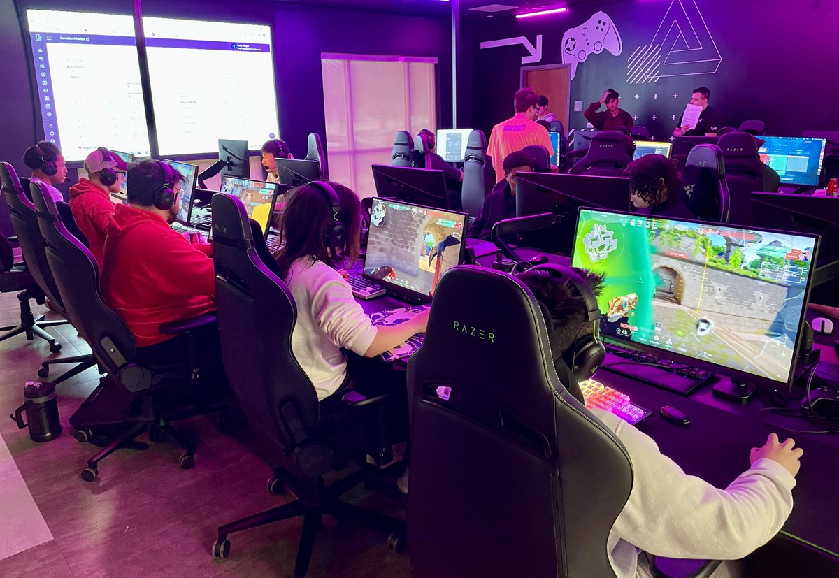CarrolltonParks's tweet photo. Our Valorant tournament was fierce this past weekend! Thanks to everyone that showed up and showed out! @UTDEsports

🔥 Congrats to the winners 🔥 
🥇 1st - Hebron Hawks @hebronesports 
🥈 2nd - TAMU White @TAMUEsports

Big thanks to our sponsor, @raisingcanes! https://t.co/XvsYFXMBAg