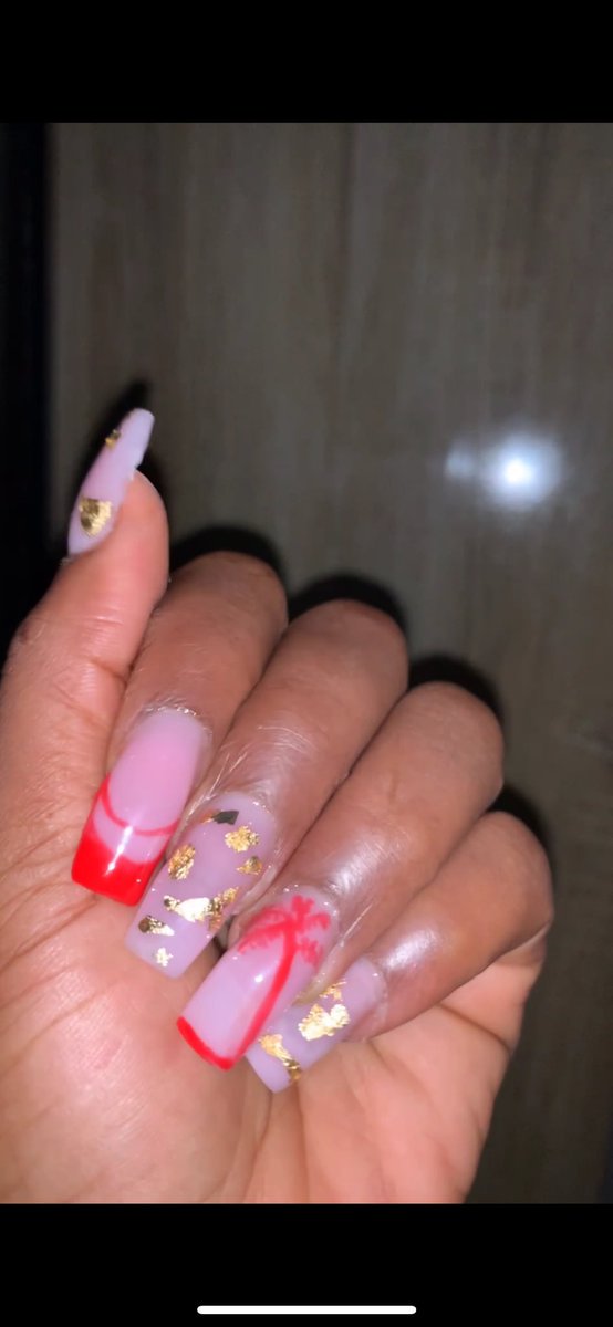 xo_dip_'s tweet photo. #CHECKYOURDMS marvelous I want to know how you know age with picture of fingers 🤣
How old am I? https://t.co/KzCRktRzD9