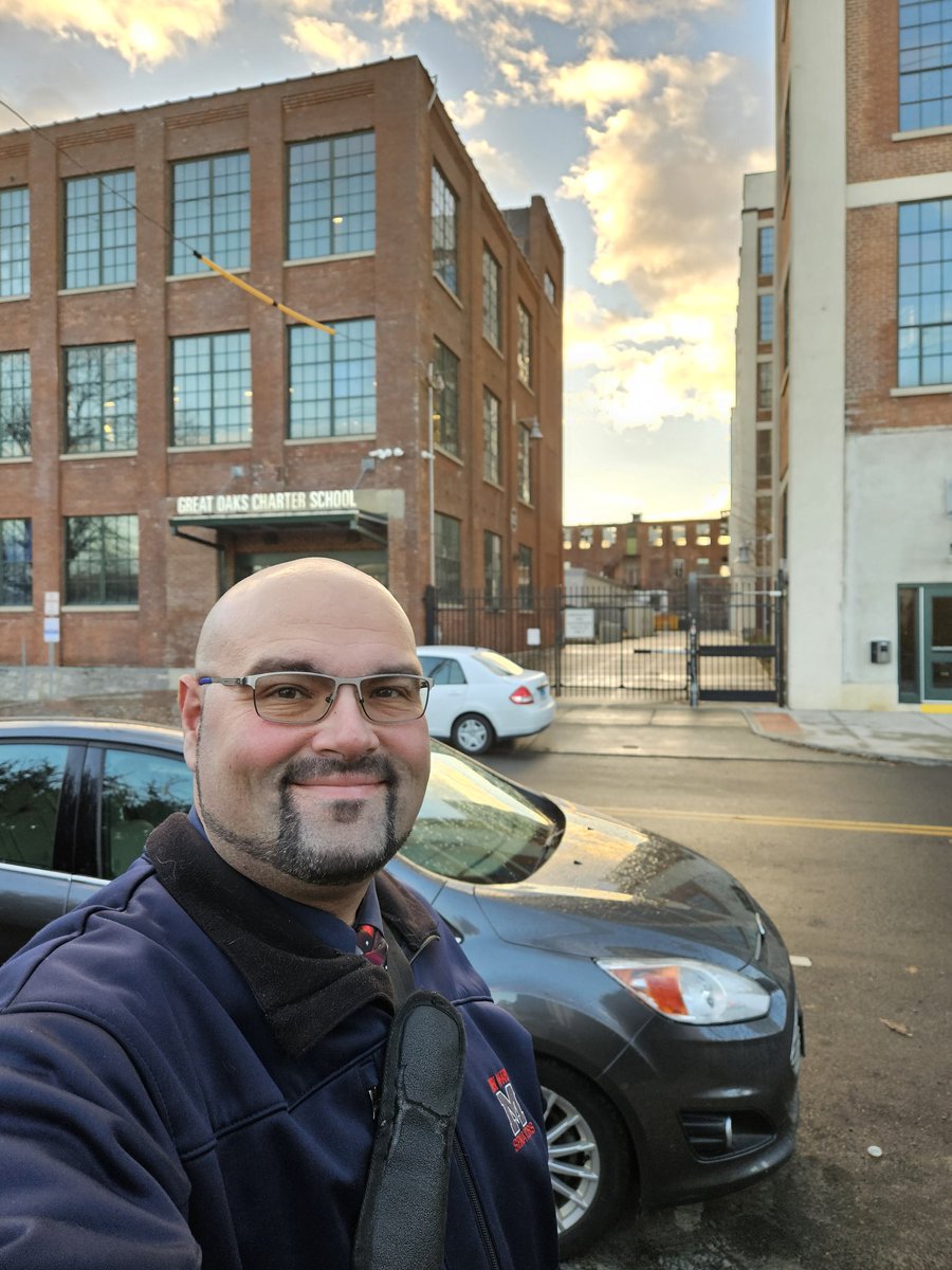 spotsjaws's tweet image. After 15 yrs have decided to pursue my educational leadership journey. With that I bid farewell to NPS. I will miss all of my colleagues, students, and friends. I welcome this new chapter in my life at Great Oaks Charter School as a humanities coach. #learnlap #sstlap #sschat