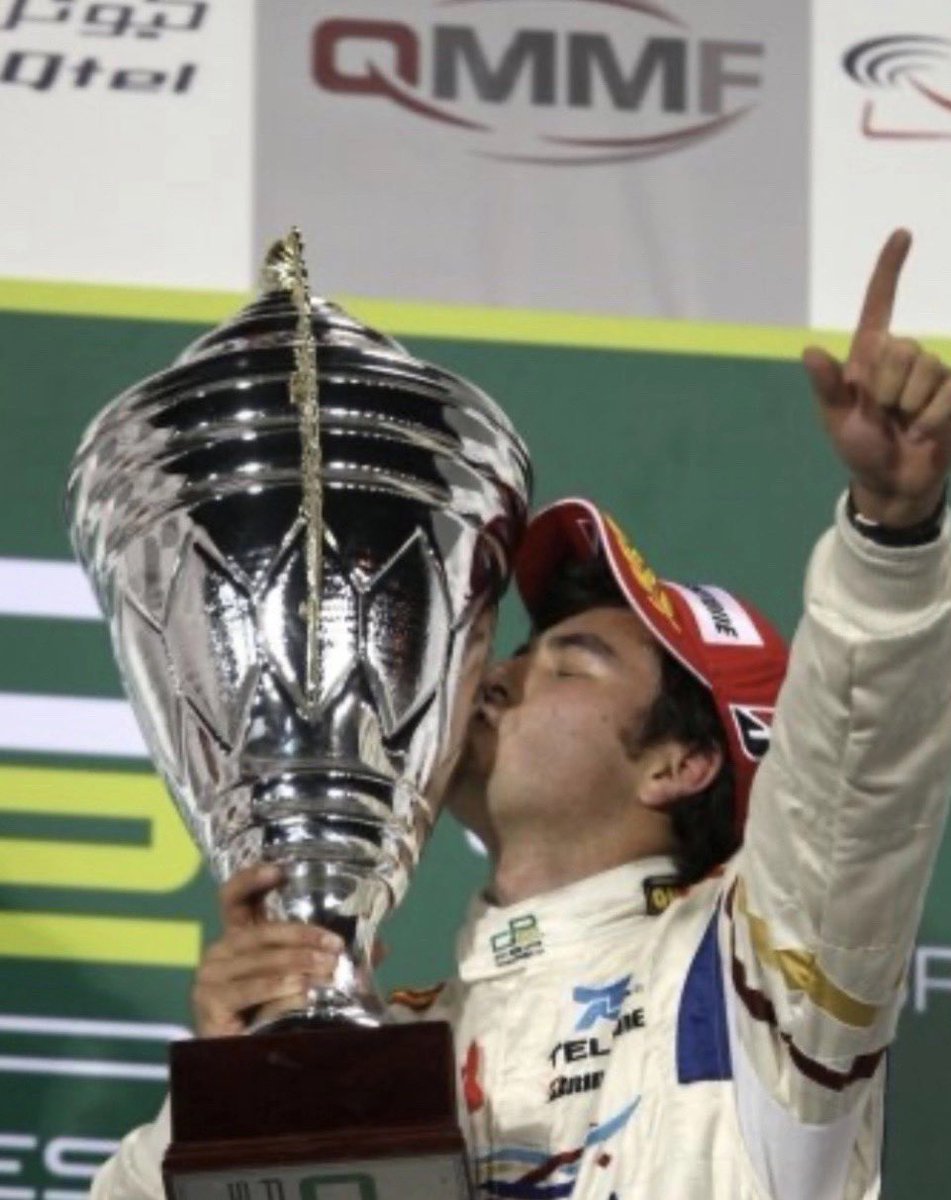 tuformula_1's tweet photo. ¿Cómo vuela el tiempo no? 🇲🇽😮‍💨 @schecoperez 
•
•
•
•
#ChecoPerez #Formula1 #F1 
#Checo #NeverGiveUp #SP11 #EscuderiaTelmex #SergioPerez #RedBull #Sauber #McLaren #ForceIndia #RacingPoint https://t.co/KtejYwZeiE