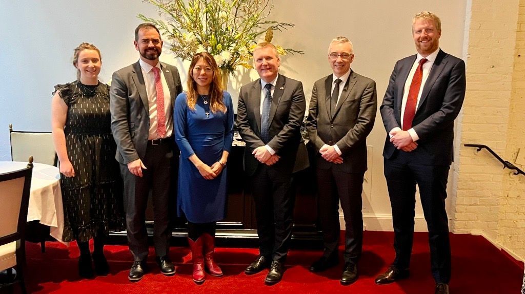 Treasurer <a href="/FionaMa/">Fiona Ma, CPA</a> met today with Irish Minister for Finance Michael McGrath TD during his California trip to promote Irish investment and trade opportunities. They were joined by <a href="/IEConsulGenSF/">Consul General Micheál Smith</a>, Micheál Smith. <a href="/mmcgrathtd/">mmcgrathtd</a>