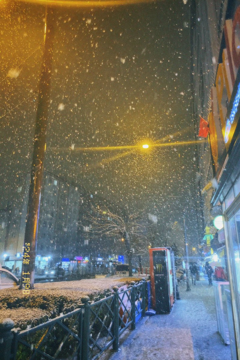 eskisehirvibes's tweet photo. Eskişehir’e bi anda gelen kar gibi gelsen ya sen de https://t.co/IOgu2ybbkm