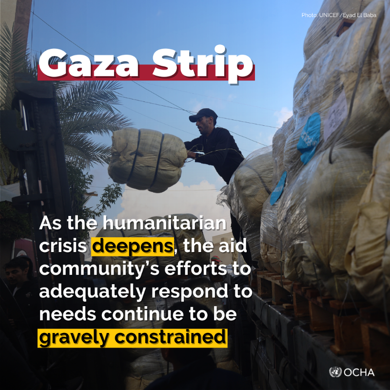 UN's tweet photo. Intensifying hostilities are severely hampering humanitarian operations in central &amp; southern Gaza.

Denials of aid missions to the north are preventing the delivery of life-saving supplies.

Latest update from @UNOCHA: https://t.co/uLtcwjA3Rv https://t.co/VFEOBrruXw