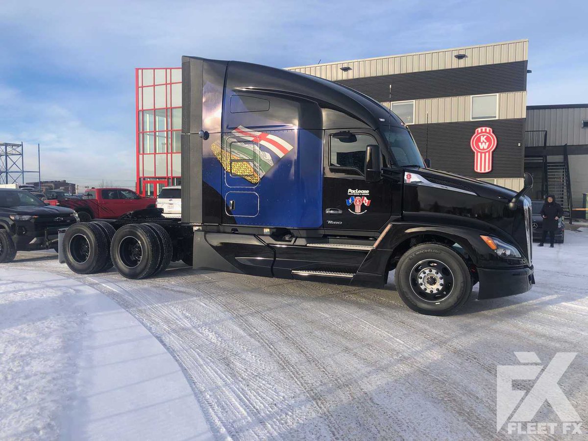 fleetfxgraphics's tweet photo. Just Finished: PacLease Fleet Shots Semi &amp; Pickup: / https://t.co/hRoWcyorsc