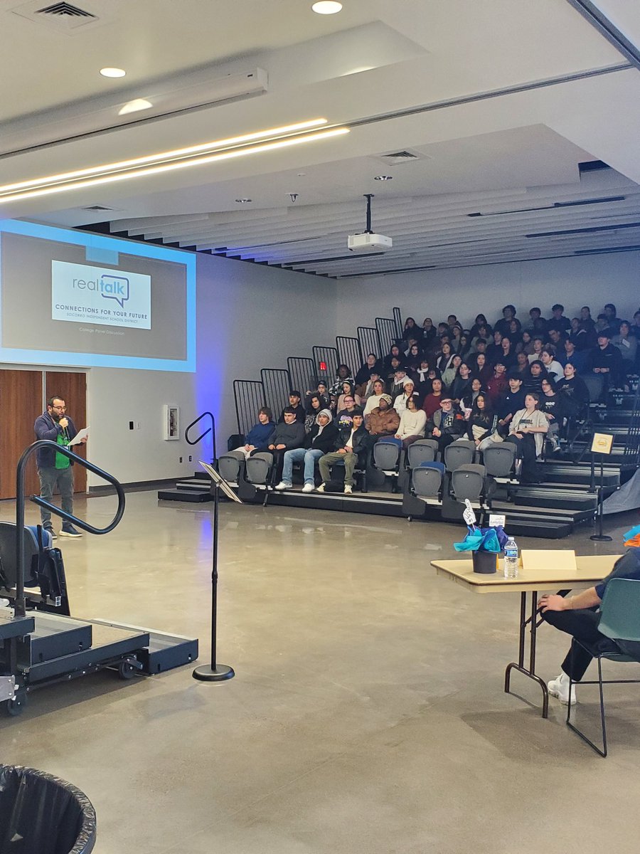 PHHSLibrary's tweet photo. SISD Libraries hosted the 2nd annual Real Talk college event today for HS seniors! Thank you to our Go Center Advisors and all Librarians for making this event happen! #TeamSISD @PHills_HS @LoriGomez_PHHS @Sparks_Interest https://t.co/HkIVZkDQXb