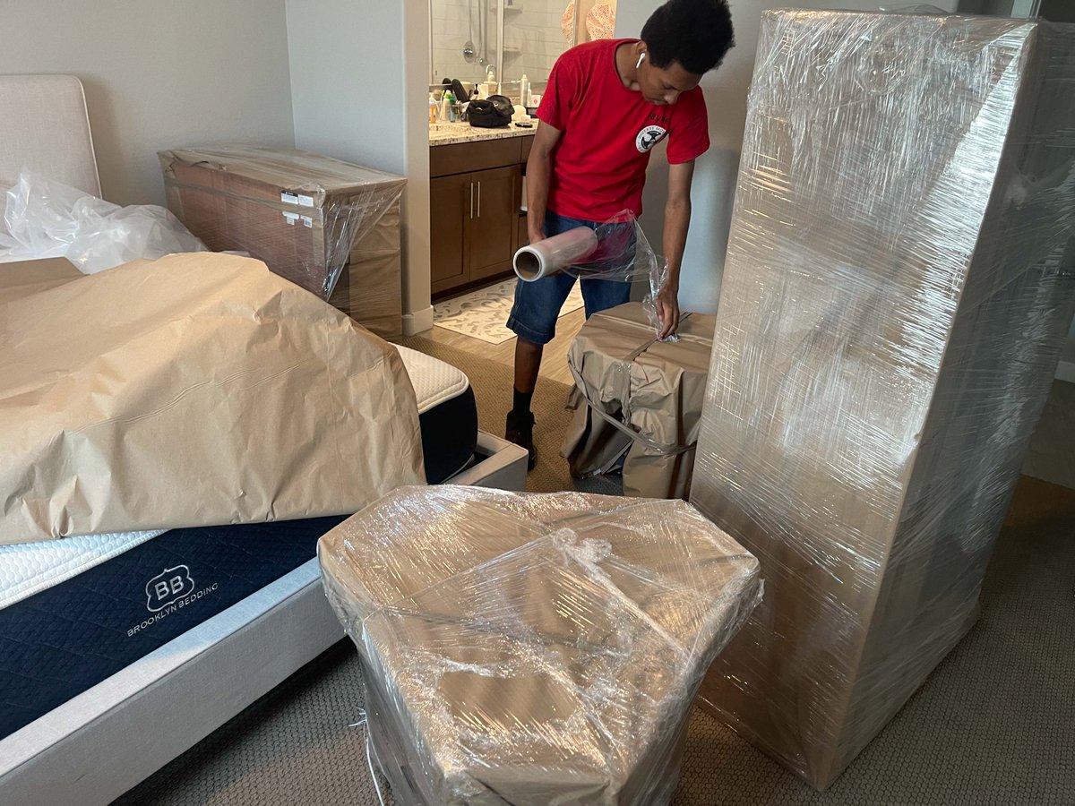 Our experienced staff thoroughly understands the unique needs of elderly individuals and can assist with every step of the process. Take advantage of our senior moving services today by visiting our website!

#SeniorMovingServices #TempeAZ #CaveCreekAZ #NewRiverAZ   ...