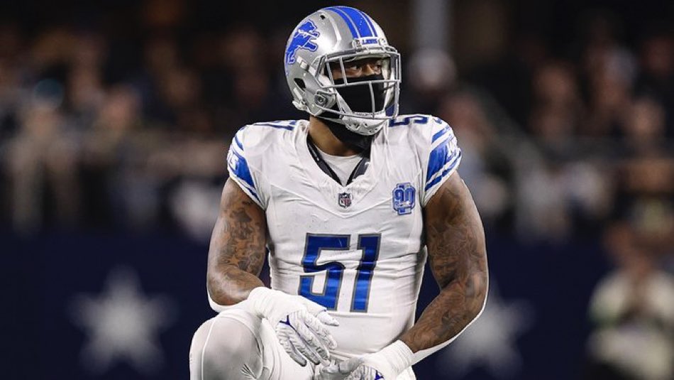 TomPelissero's tweet photo. The #Dolphins are signing two more veteran pass rushers: Bruce Irvin to the active roster and Malik Reed to the practice squad, per sources.
So after a crazy run of injuries, Miami adds Justin Houston, Irvin and Reed days before a wild-card playoff game at Kansas City. https://t.co/ffgRcSALaW