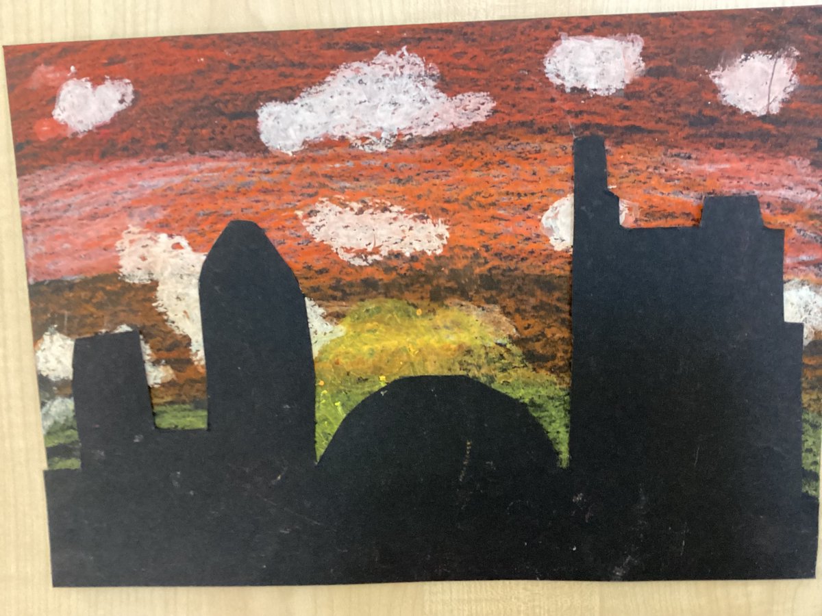 FarnhamGreen's tweet image. Year 6 have been using art as a means of immersion to approach their writing based around the book 'Goodnight, Mister Tom'. #strivingforexcellence #emotionalawareness #intergrity #art #londonskyline