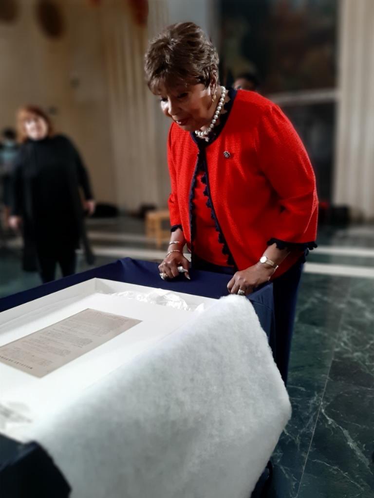 dallasculture's tweet photo. Remembering Congresswoman Eddie Bernice Johnson.  A woman who represented nobility, kindness, &amp; leadership. Johnson an iconic leader made history as the first Black woman elected to a seat in the Dallas legislature &amp; to serve in Congress, a legacy that will forever be remembered. https://t.co/nDi8jmbPGQ