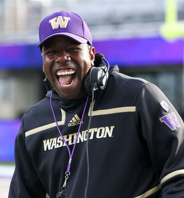 Congrats to JaMarcus Shephard ‘05, Associate Head Coach at the University of Washington & DePauw Hall of Famer on a great season and trip to the CFP National Championship! #TeamDePauw