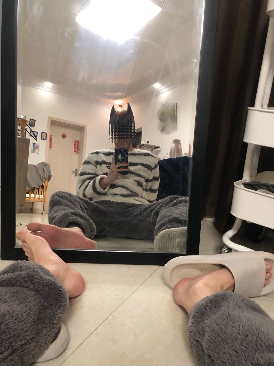 TheRea1GaGa's tweet photo. 千人千面 https://t.co/EXTOFbs6Jk