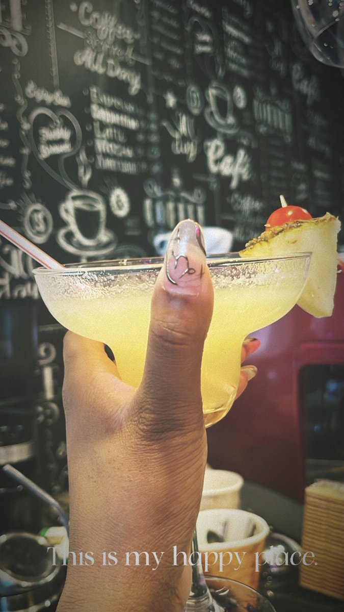 TheWildPhlower's tweet image. #DISCONNECTING #Unplugging from the 🌎, &amp;amp; #SOLO TRAVELING for my #BIRTHDAY- this year for my #30th I selected #CUBA (very limited tech). #heavy on #DND! I enjoyed good weather, eating, exploring a new Country, Journaling, Reflecting, TALKING TO GOD, Giving back etc &amp;amp; just LIVING