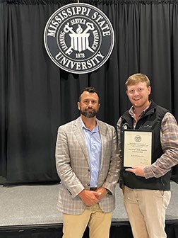MSU_AG's tweet photo. Congratulations to #MAFES faculty and #MSUAg students who were recently presented awards and scholarships from the Mississippi Entomological Association!
 
Recipients include Jeff Gore, Seth Permenter, Seung-Joon Ahn, and Jeff Harris.

https://t.co/ho9eeGa1f1 https://t.co/pV6ZaZ8mXp