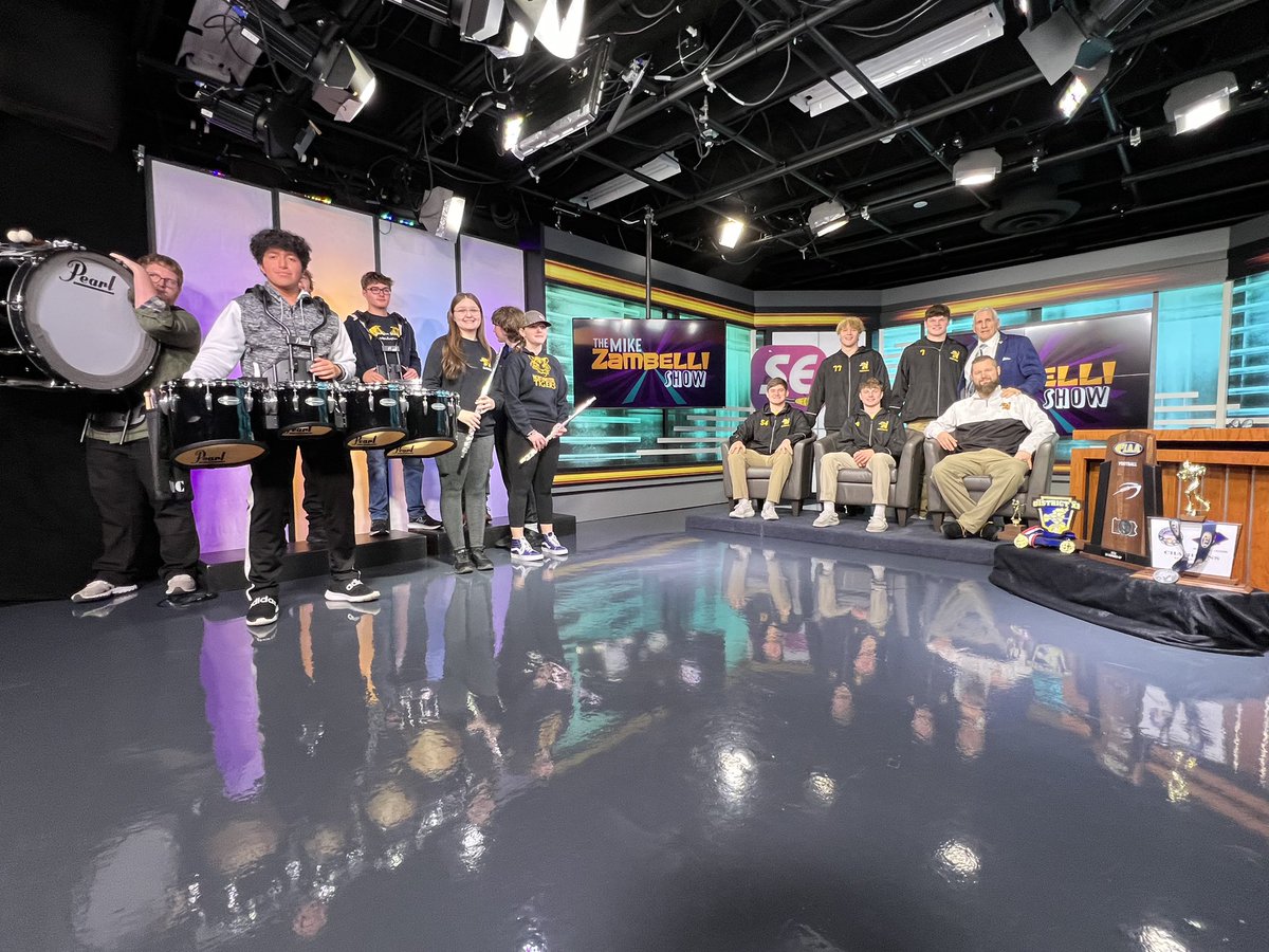 The Northwestern Lehigh Football team and band visited our studios to talk about their historical state championship run, which ended with a silver medal!🏈🥈 Tune in for the Mike Zambelli Show tonight at 6:30 or 9:30 PM on SEN2 📺 @sectv @nwlehighsd @nwtigerfootball
