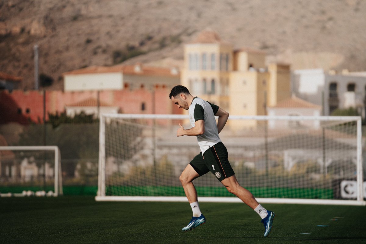 ManosSaliakas's tweet photo. Run 🇪🇸 #stpauli https://t.co/mm9acaslrT