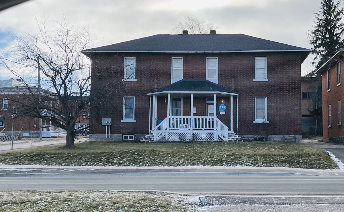 Thank you Amanda for the tour <a href="/rcywhoo/">Renfrew County Youth Wellness Hub</a>. So excited to see and hear about all the programs and services available at your site! #youthmentalhealthsupports #addictioncounsellors #nursepractioner   211.ca
