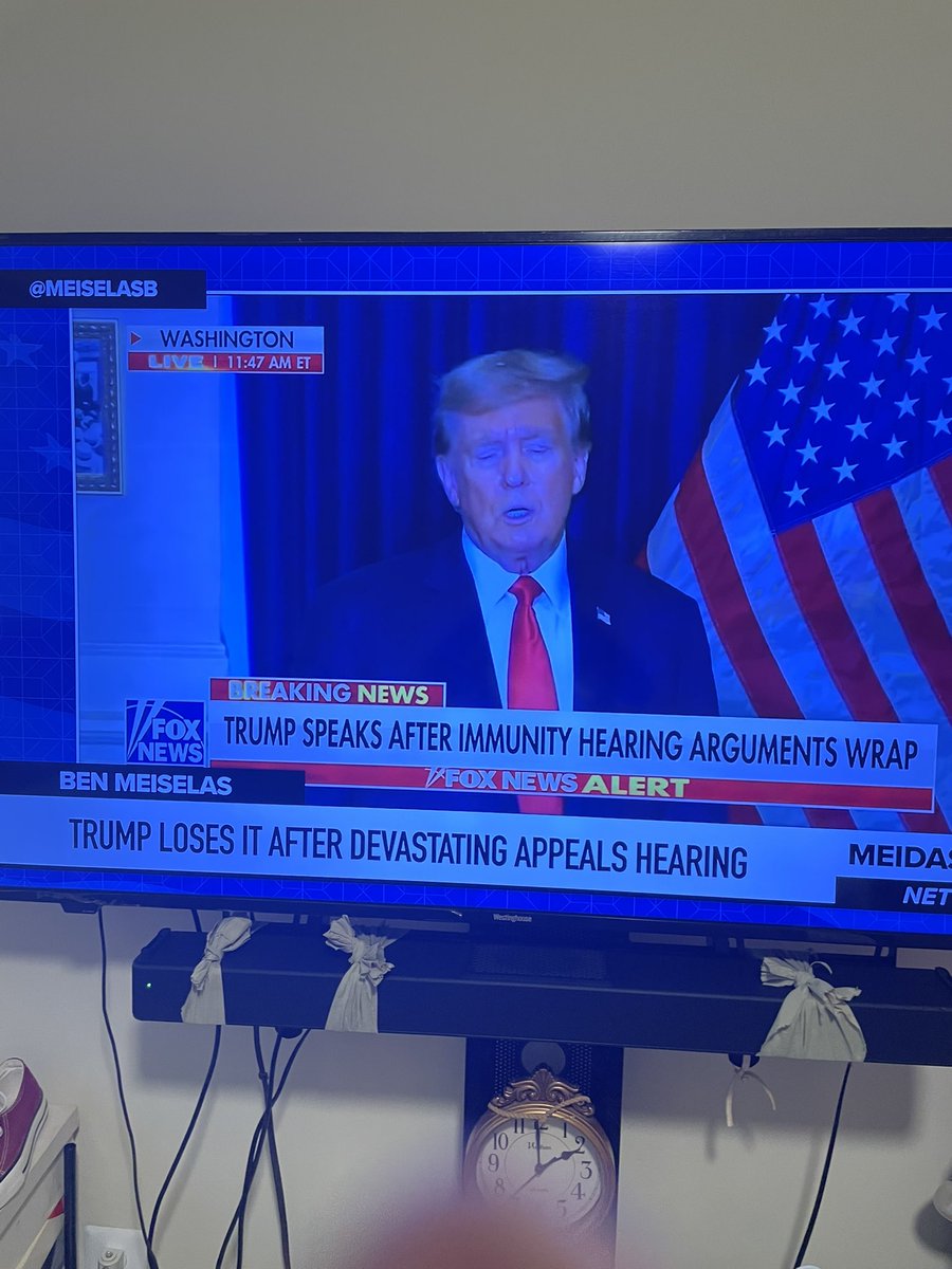 People around the world 🌎 all y’all be fools Voting for this petty Con Grifter who hopes the economy clashes just to become president again . This should tell all y’all around the World 🌎 something he’s not Fit to ever be president again. What a loser hoping for bad to happen.