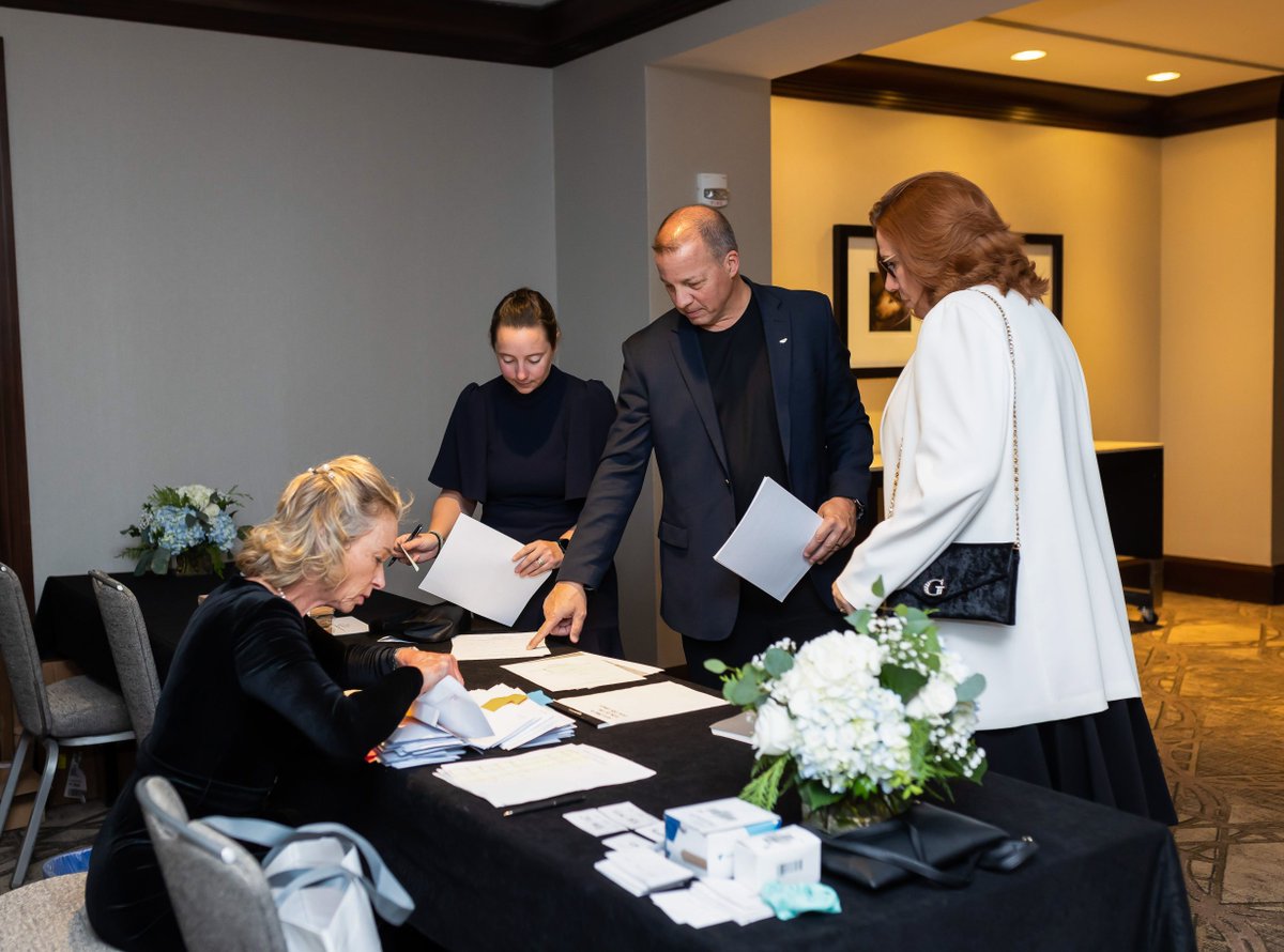 MacroSnaps's tweet image. A symphony of colors and emotions captured at United Airlines&apos; event

#Unitedairlines #Macrohypephotography #NYPhotography