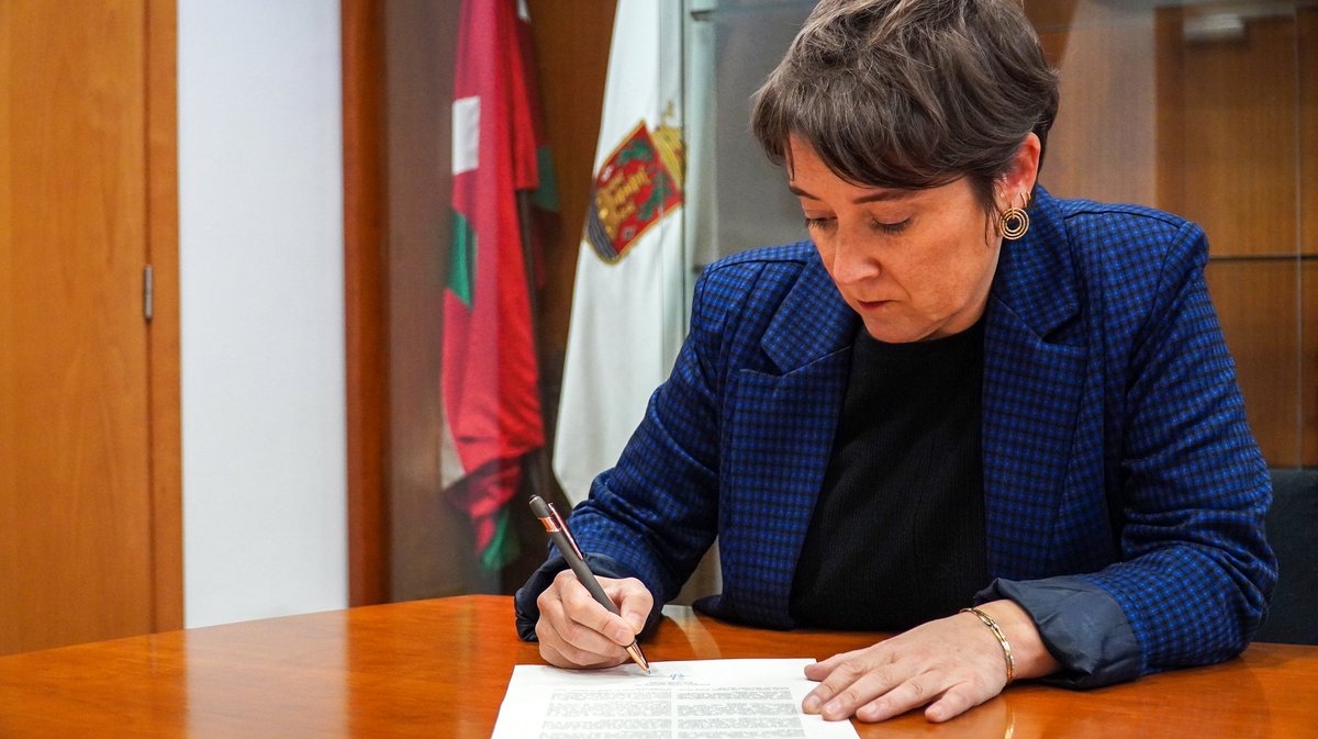 AizpeaOM's tweet image. Herritarrek egindako eskaerari erantzunez bilera eskatu diot Osasun Sailburuari #IztietakoAnbulatorioa|ren egoera larriaz hitz egiteko.

Lo hicimos con el Ambulatorio de Beraun. Lo hacemos con el de Iztieta: sumarnos a la demanda ciudadana de una sanidad pública y de calidad.