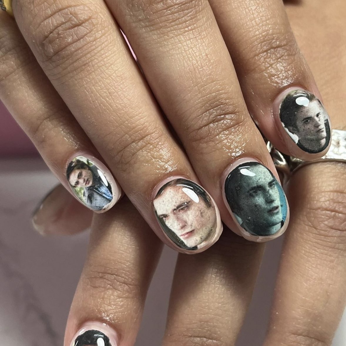 nobody gets me like my nail tech does