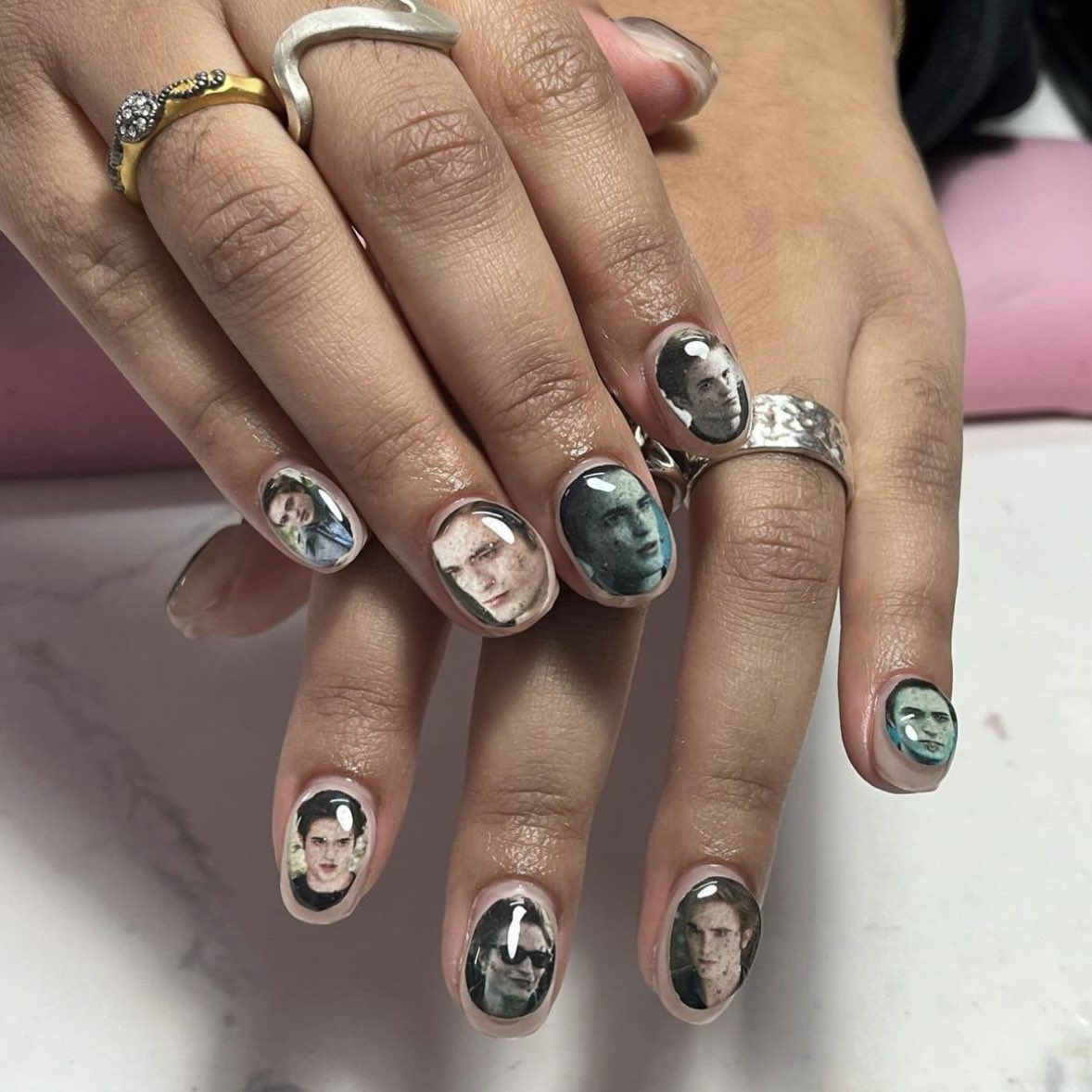 ultragloss's tweet image. nobody gets me like my nail tech does