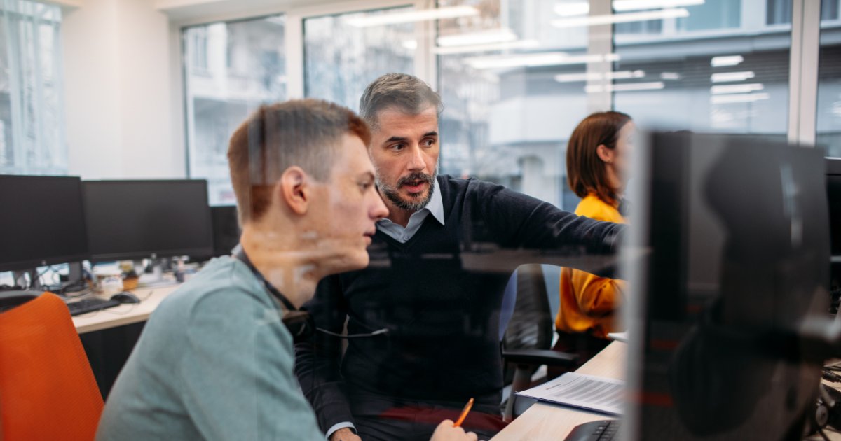 8x8's tweet photo. Do you know the difference between a formal and informal #contactcenter? 🤔 If you’re curious, we’ve got the answer here: https://t.co/0p7ZpcCXsu

#XCaaS #CCaaS #customerexperience #employeeexperience https://t.co/mGOYZnFVPD