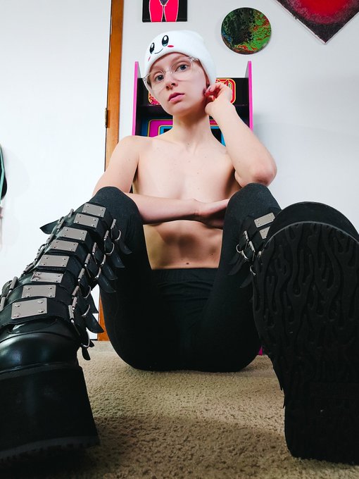 😈 https://t.co/AZpWP7WxM0