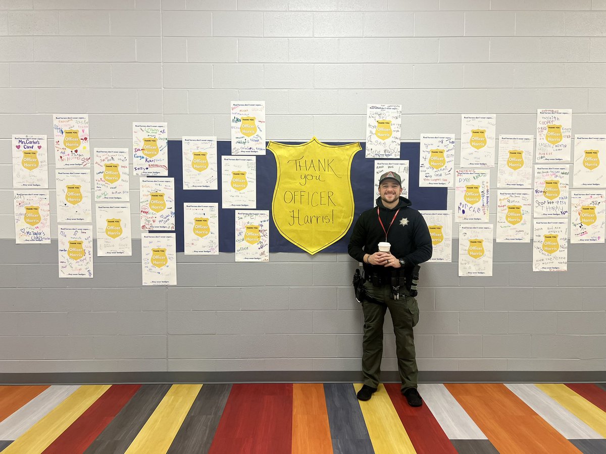 Anna_Sturm10's tweet photo. We are so very thankful for this guy! He is calm, cool and collected. He keeps us safe and we couldn’t be more grateful! @plainviewElem @DejaynesS #excellenceIsInPlainview https://t.co/y2hz3pPQjI