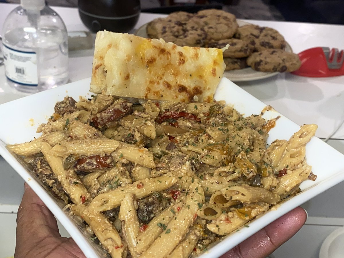 6ixBob's tweet photo. Y’all not fucking with me #chefbobby https://t.co/YeufCo9ZX0